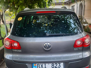 Volkswagen Tiguan foto 2