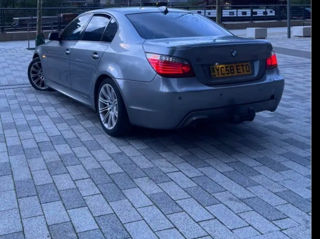 BMW 5 Series foto 6