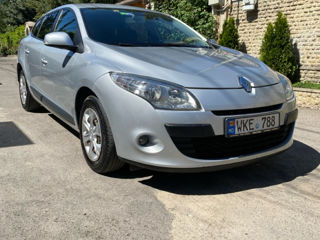 Renault Megane foto 2