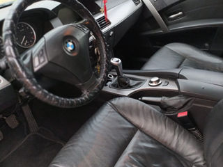 BMW 5 Series foto 8