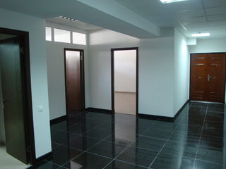 Arenda oficii 76 m2 foto 6