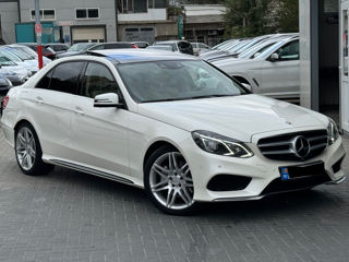 Mercedes E-Class foto 1