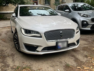 Lincoln MKZ foto 1