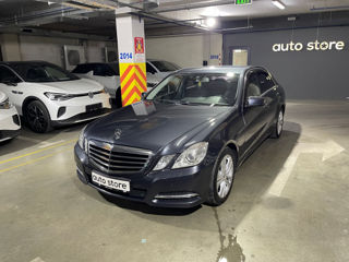 Mercedes E-Class foto 2