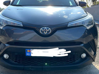 Toyota C-HR foto 8