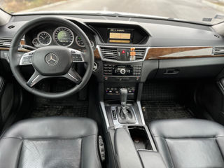 Mercedes E-Class foto 11