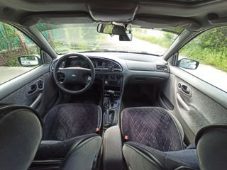 Ford Mondeo foto 2