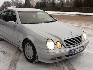 Mercedes CLK Class foto 1