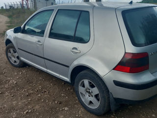 Volkswagen Golf foto 1