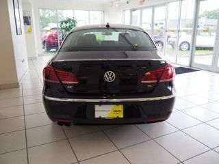 Volkswagen Passat CC foto 4