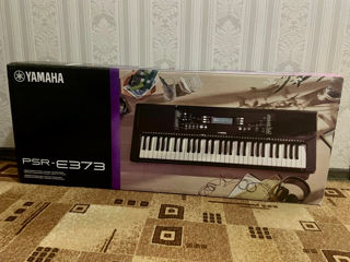 Yamaha PSR-E373 foto 3