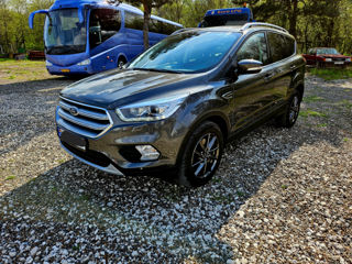 Ford Kuga foto 1