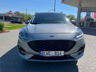 Ford Kuga foto 2