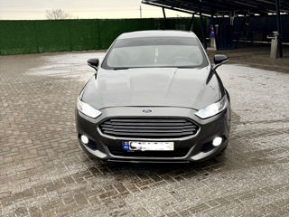 Ford Fusion foto 10