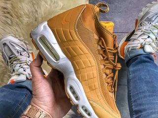 beige 95s