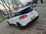 Renault Clio foto 2