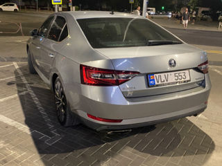 Skoda Superb foto 5