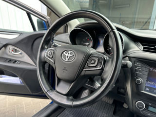 Toyota Avensis foto 11