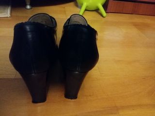 Pantofi dama Thomas Munz piele naturala practic noi marimea 38 - 300 lei. foto 3