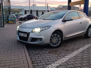 Renault Megane foto 2