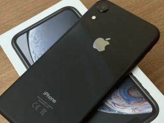 Продаю IPhone XR