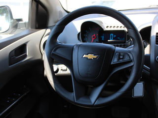 Chevrolet Aveo foto 10