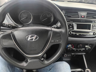 Hyundai i20 foto 2