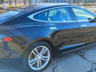 Tesla Model S foto 8