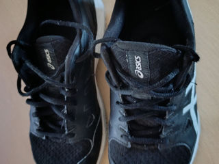 Asics foto 2