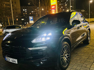 Porsche Cayenne foto 9