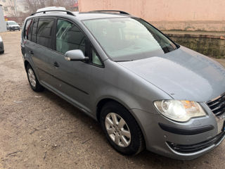 Volkswagen Touran foto 5