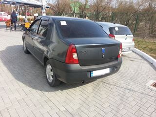 Dacia Logan foto 1