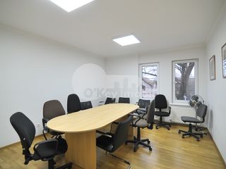 Oficiu în Centru, euroreparație, str. Armenească, 2200 € ! foto 8