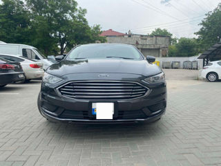 Ford Fusion foto 1