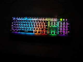 Tastatura rgb tracer