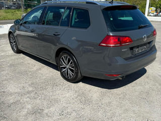 Volkswagen Golf foto 2