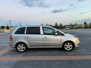 Opel Zafira foto 5