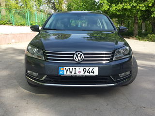 Volkswagen Passat foto 1