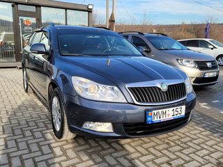 Skoda Octavia foto 1