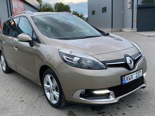 Renault Grand Scenic foto 1