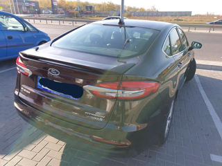 Ford Fusion foto 6