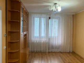 Apartament cu 4 camere, 93 m², Periferie, Ungheni foto 3