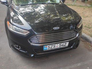 Ford Fusion foto 1