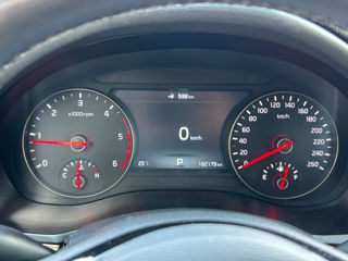 KIA K7 foto 11