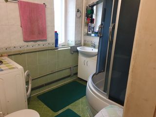 Apartament la sol cu 3 camere, încălzire autonomă, euroreparație, centru ! foto 5