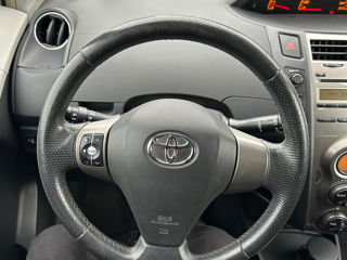 Toyota Yaris foto 7