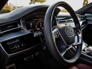 Audi S8 foto 8