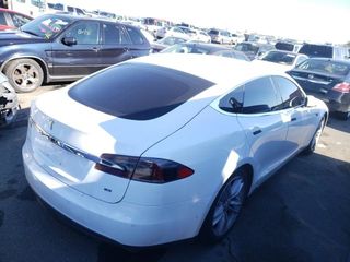 Tesla Model S foto 5