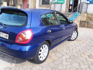 Nissan Almera foto 2