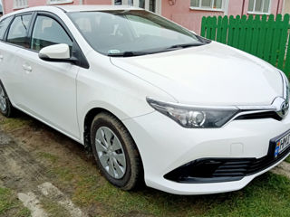 Toyota Auris foto 2